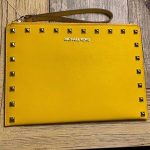 Michael Kors envelope